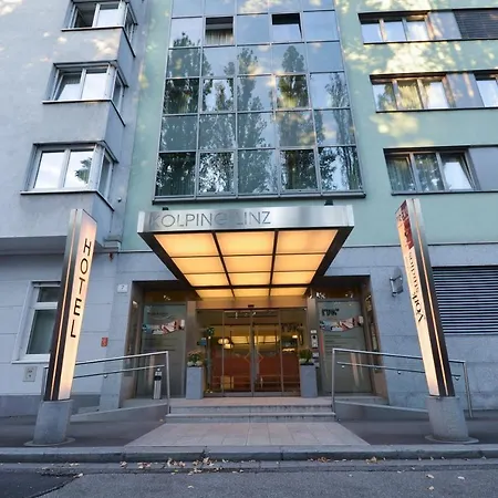 Kolpinghaus Hostel *