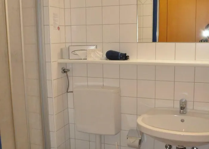 Kolpinghaus Hostel *